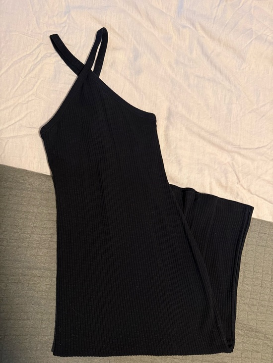 Old Navy Dresses & Skirts - Old Navy Black Ribbed Cross-Halter Midi Dress